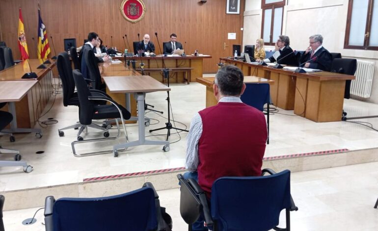 MALLORCA PROFESOR | Condenado un docente de Palma por abusos y comentarios sexuales a tres alumnas: «Si me enseñas cacho, te apruebo»