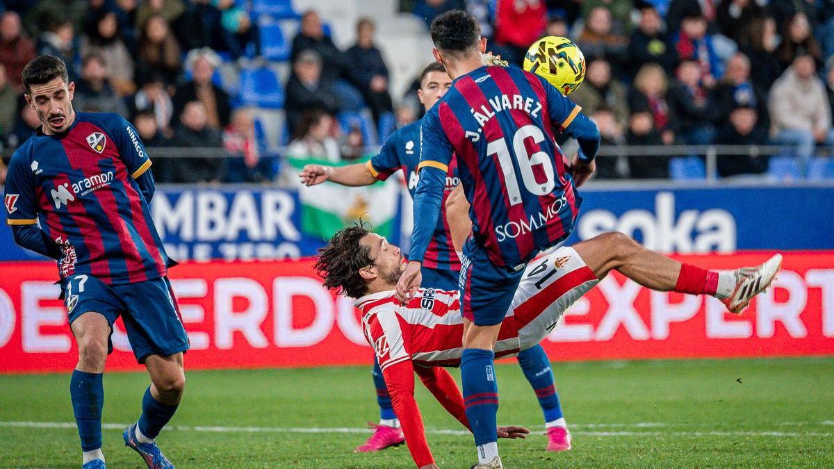 el análisis de Josu Uribe tra la derrota del Sporting en Huesca