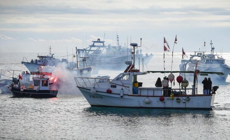 Los pescadores se ponen en alerta ante los nuevos recortes que prepara Bruselas para el Mediterráneo