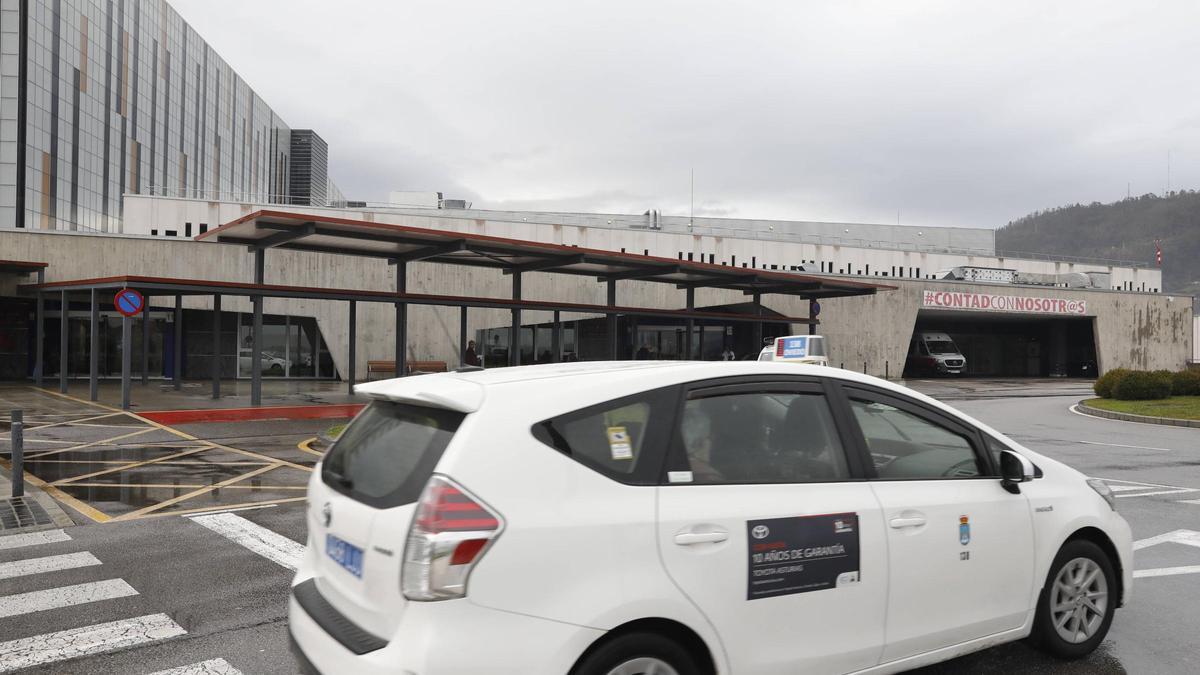 herido muy grave un hombre de 35 años tras recibir el impacto de una rama