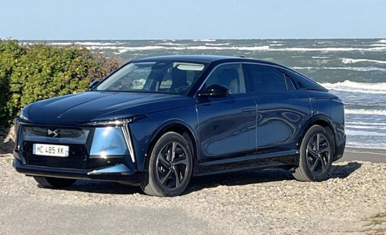 DS lanza su buque insignia, el N8, desde 57.000 euros