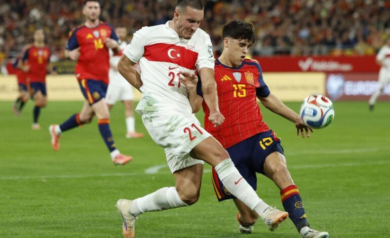 AUDIENCIAS TELEVISIÓN | El fútbol arrasa en La 1 y dispara a ‘La revuelta’, que lidera la noche con claridad