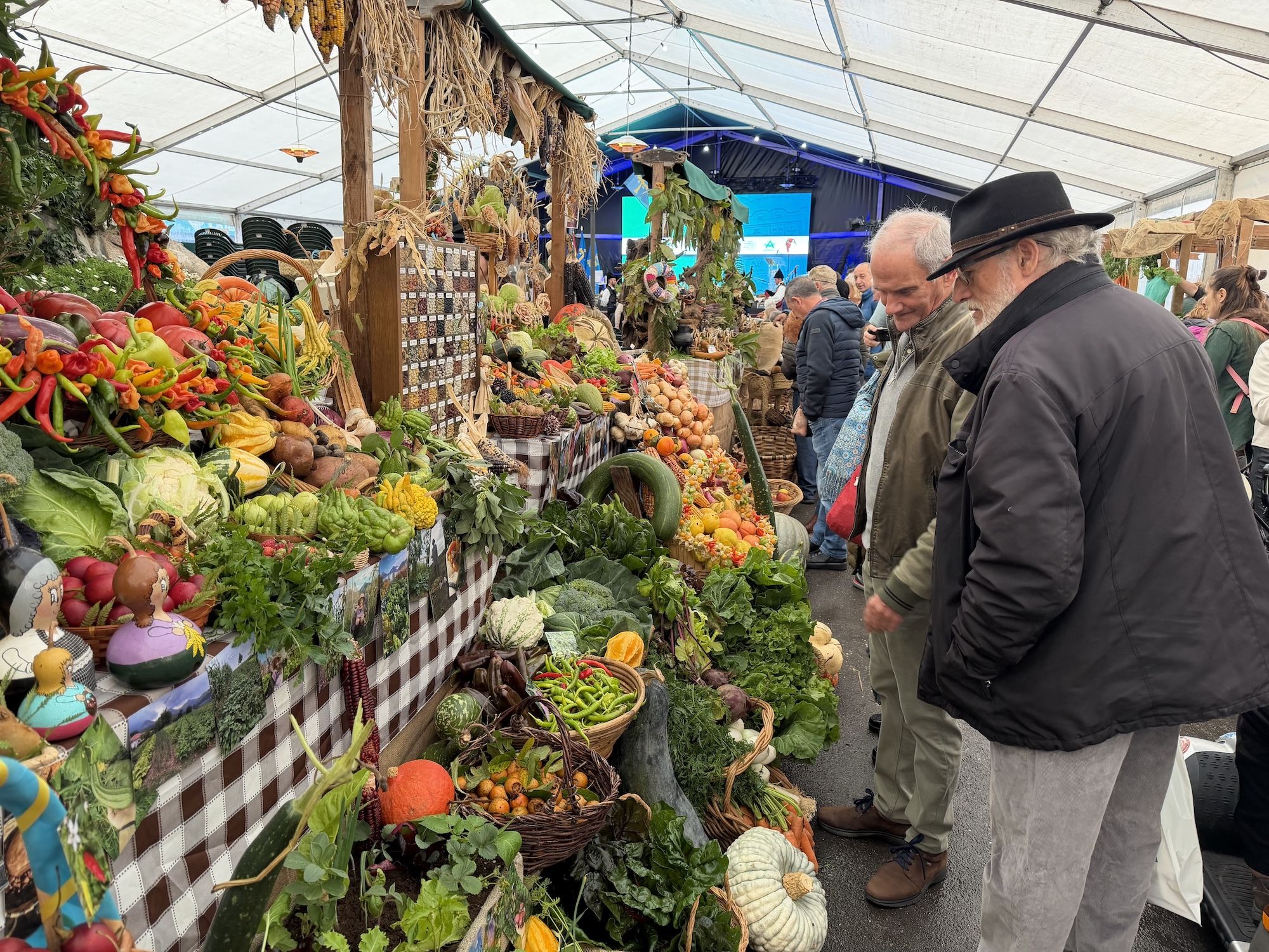 Concurso de castañas y productos de la huerta en Arriondas