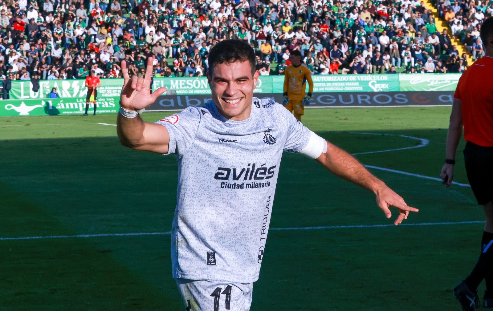 EN FOTOS: Las mejores fotografías de la victoria del Avilés ante el Cacereño