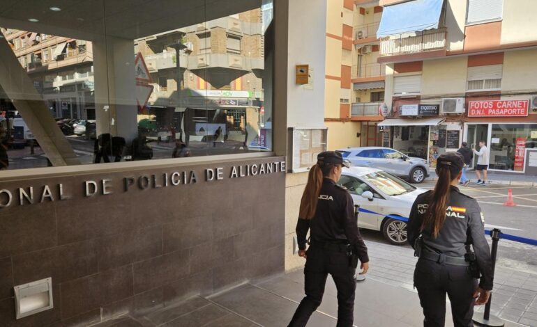 Detenida una mujer en Alicante por echar líquido irritante en los ojos a su hijo de dos años durante meses