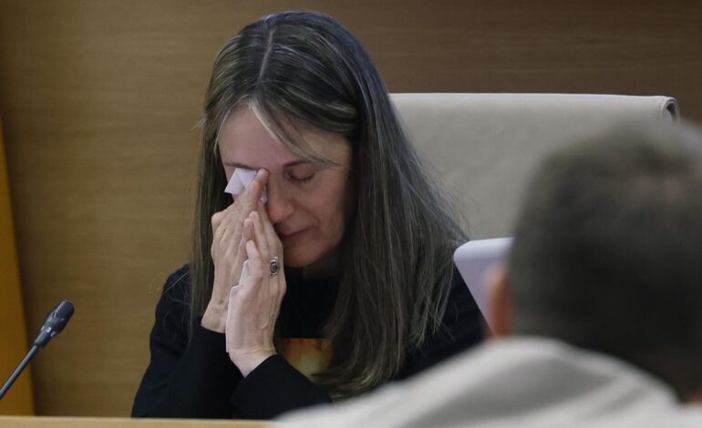 VÍCTIMAS DANA MAZÓN DIMISI´PN | Víctimas de la dana en el Congreso: «Mazón a prisión»