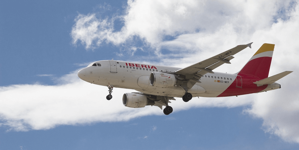 Un avión ibérico en el cielo