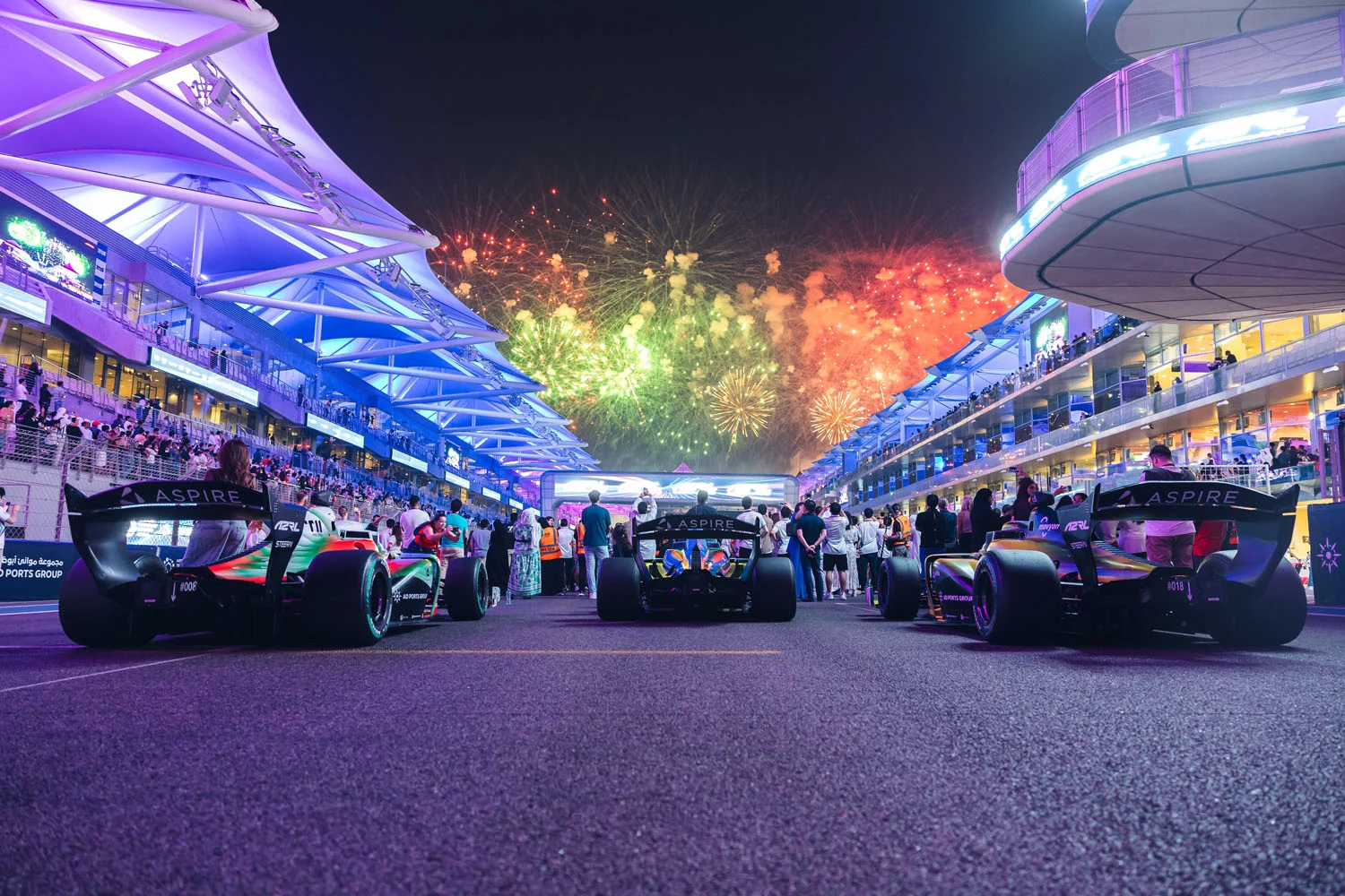 carreras con coches autónomos a 250 km/h en Abu Dhabi