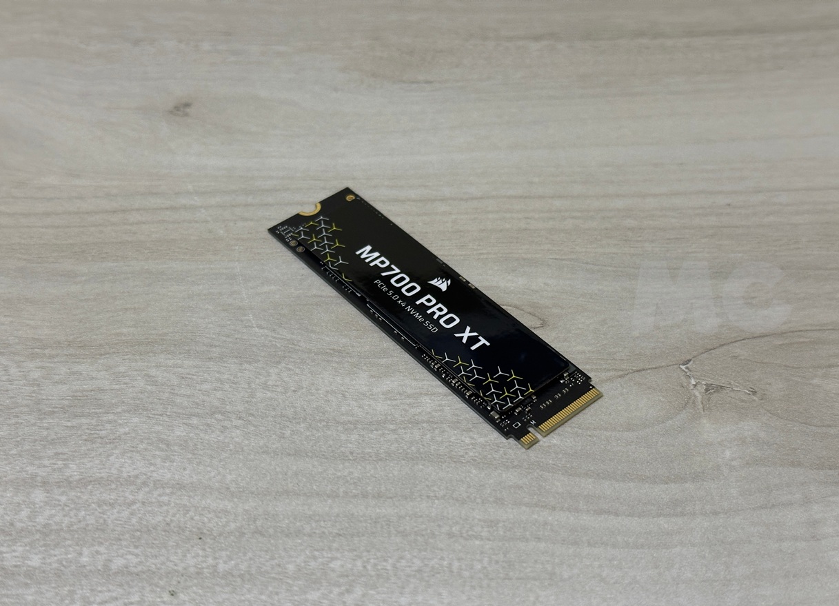 CORSAIR MP700 PRO XT