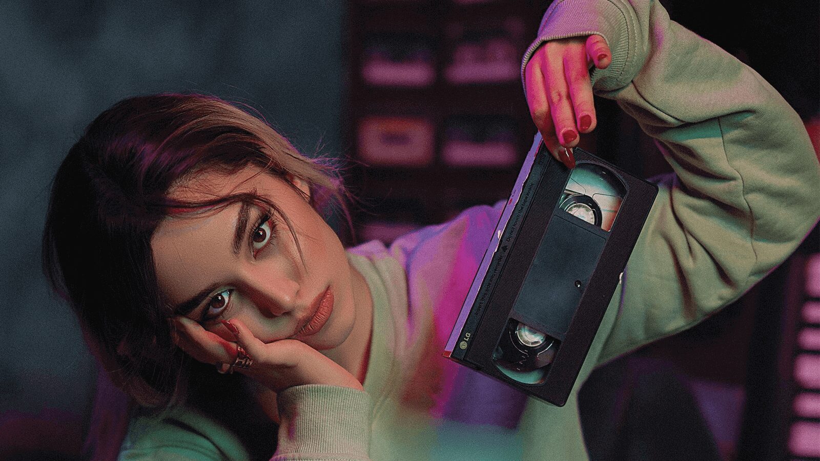 ¿Tienes cintas de VHS en casa? Deberías saber que se están autodestruyendo