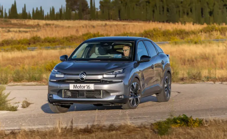 Prueba Citroën C4 Hybrid 145 ë-DSC6 Max. Madrileño por el mundo