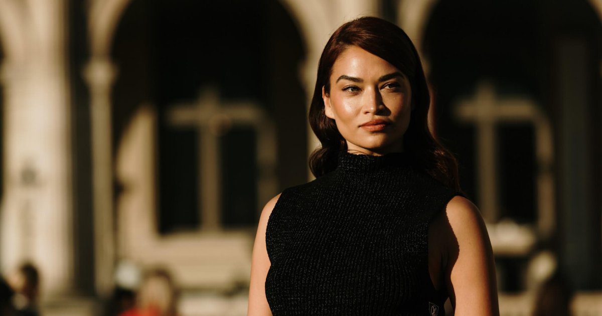 Cortes de pelo rejuvenecedores para mayores de 50 que suavizan los rasgos y marcan tendencia en 2025