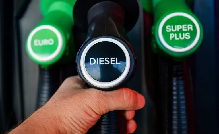 no te va a prohibir usarlo, pero sí que te va a tocar el bolsillo