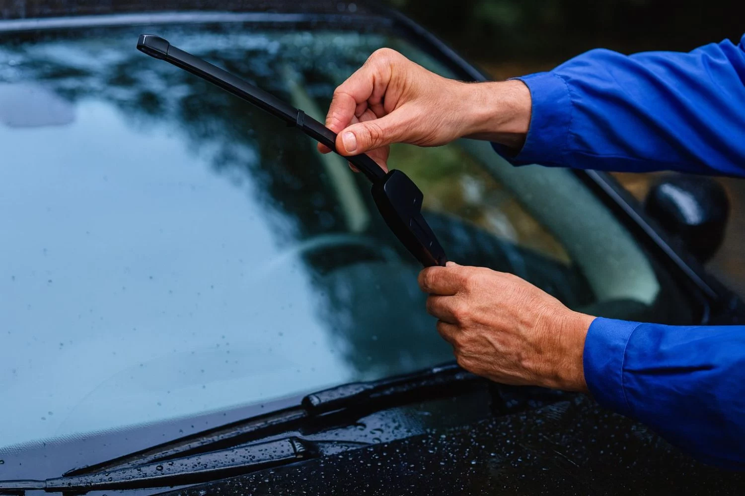 Cuando llueve, antes de arrancar el coche, tienes que hacer una comprobación que te salvará la vida