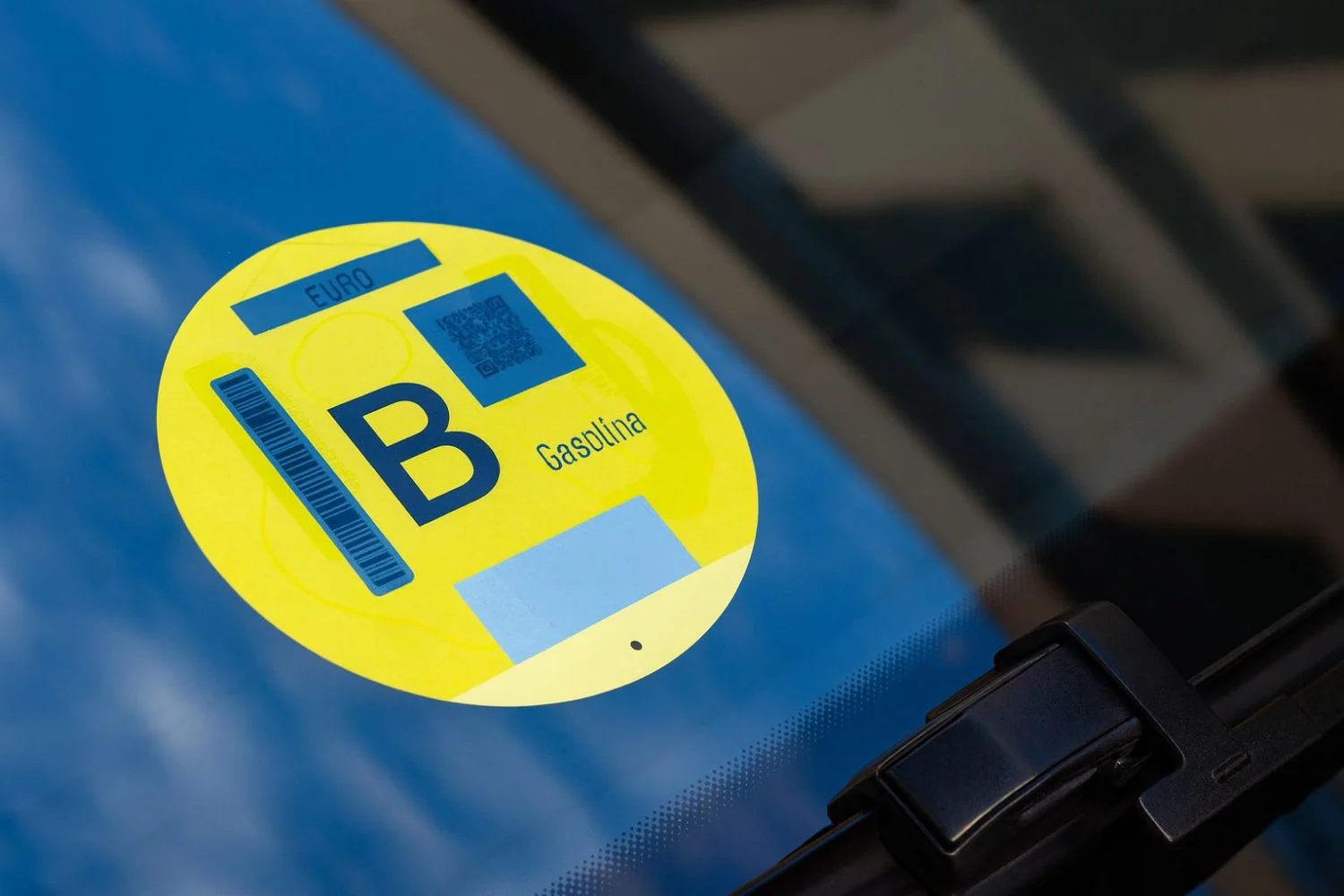 Si tu coche tiene etiqueta B o C, estos son los nuevos impuestos que tendrás que pagar en 2026