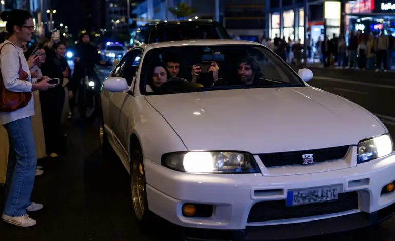 el deportivo con el que Rosalía llegó a presentar Lux y con el que salió con multa incluida