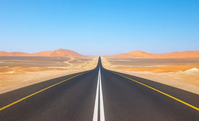 así es la carretera con la recta más larga de todo el mundo