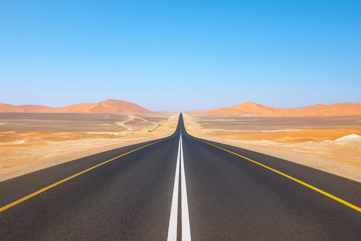 así es la carretera con la recta más larga de todo el mundo