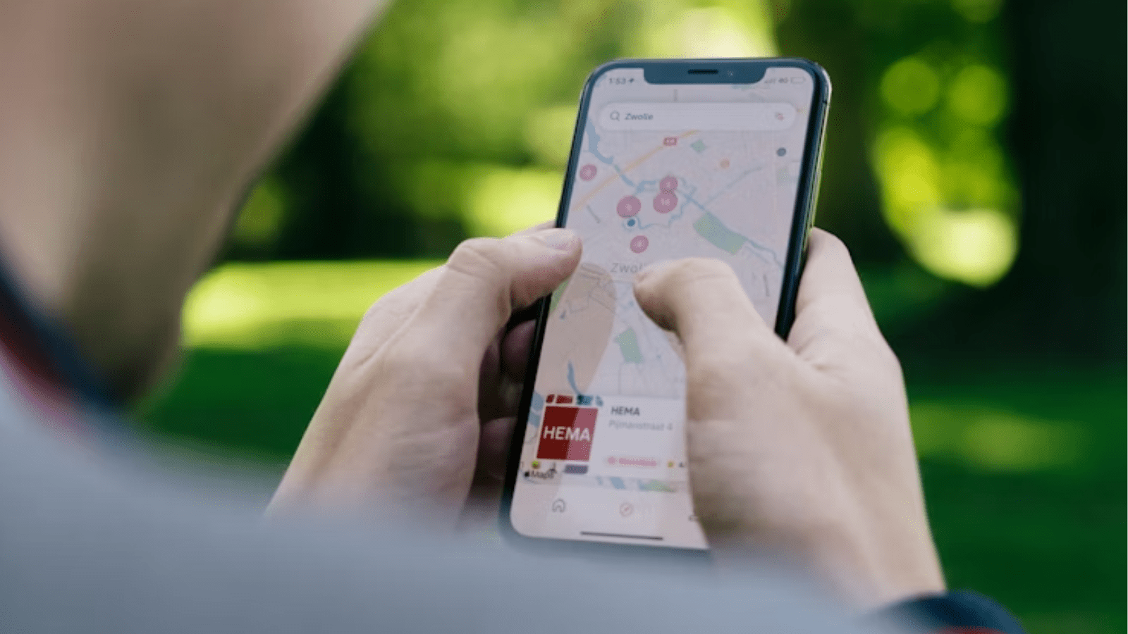 Google Maps introduce la función que llevamos años esperando, pero solo llega a un móvil en concreto
