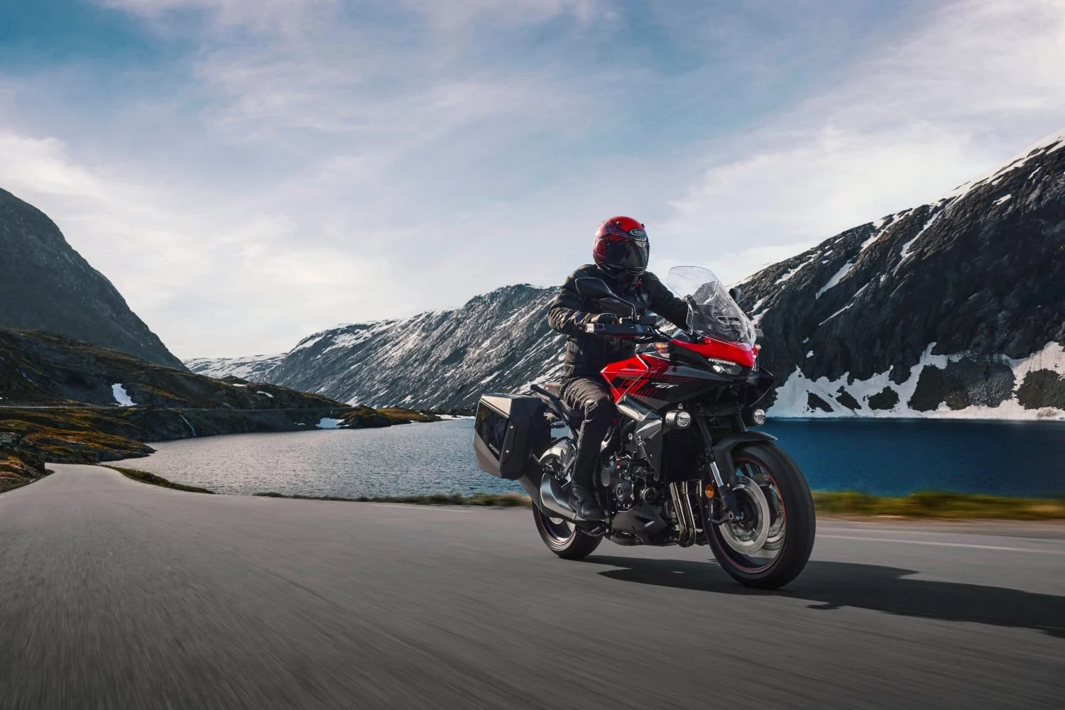 Honda CB1000GT 2026: Una fascinante sport-turismo