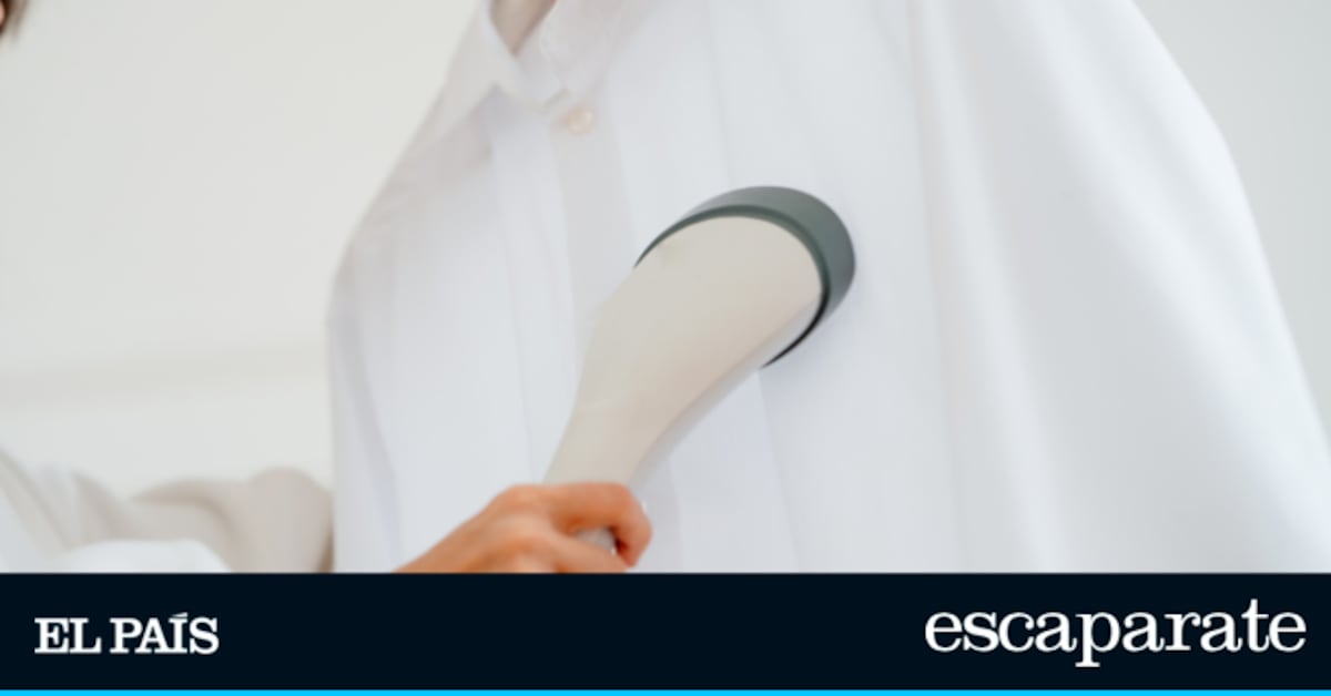 Adiós a las arrugas en la ropa: Amazon pone precio mínimo histórico a esta plancha vertical de vapor por Black Friday | Ofertas y descuentos | Escaparate