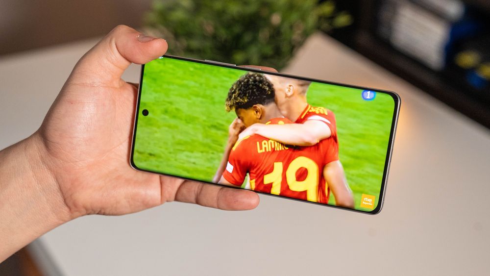 Ver el partido del equipo de fútbol en el teléfono móvil