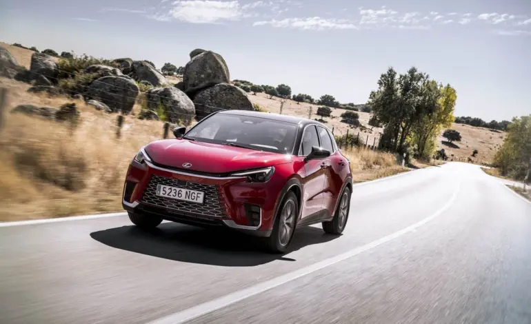 Lexus redefine la gama LBX con una oferta más personalizada