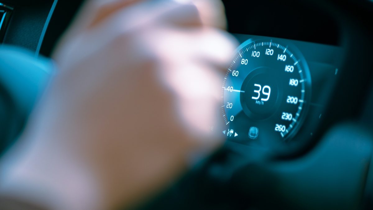 la DGT revela la velocidad que debes mantener para gastar menos combustible