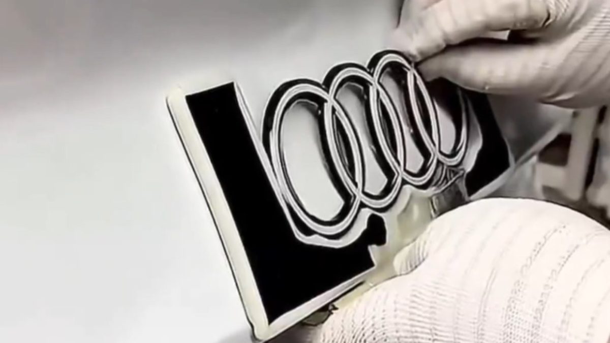 un vídeo fascinante muestra en 20 segundos cómo se colocan al milímetro