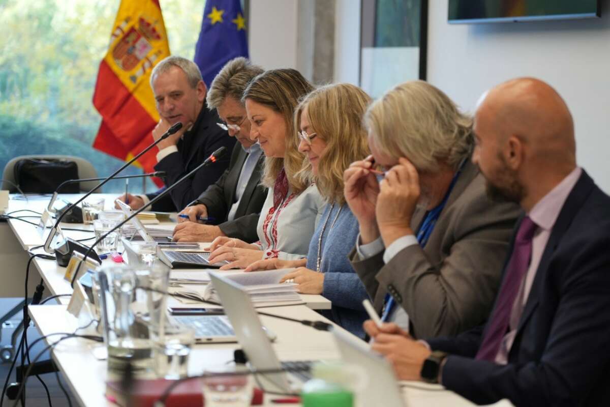 La secretaria de Estado de Función Pública, Consuelo Sánchez Naranjo, en una reunión con CCOO, UGT y CSIF para abordar la mejora salarial y laboral de los trabajadores públicos. En Madrid el 20 de noviembre de 2025