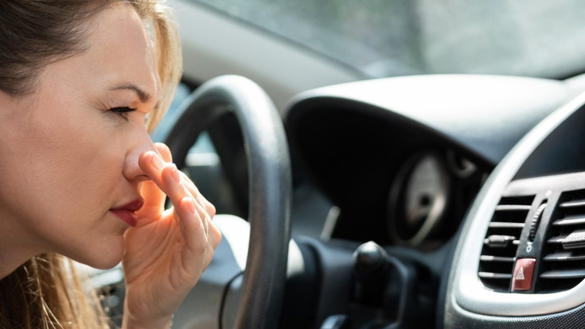 El truco para que la calefacción del coche no huela mal este invierno