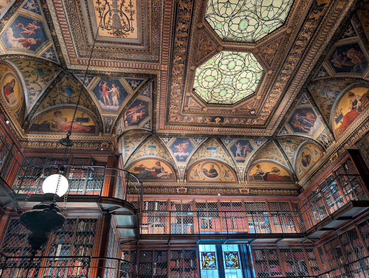 La librería Morgan, el metro fantasma de Old City Hall y otros secretos de Nueva York | El Viajero