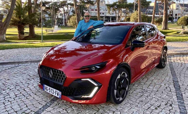 este es el urbano que en su nueva generación ya casi se ha transformado en un compacto