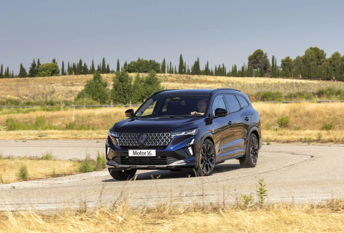 Prueba del Renault Espace esprit Alpine Full Hybrid. Una manera diferente de viajar