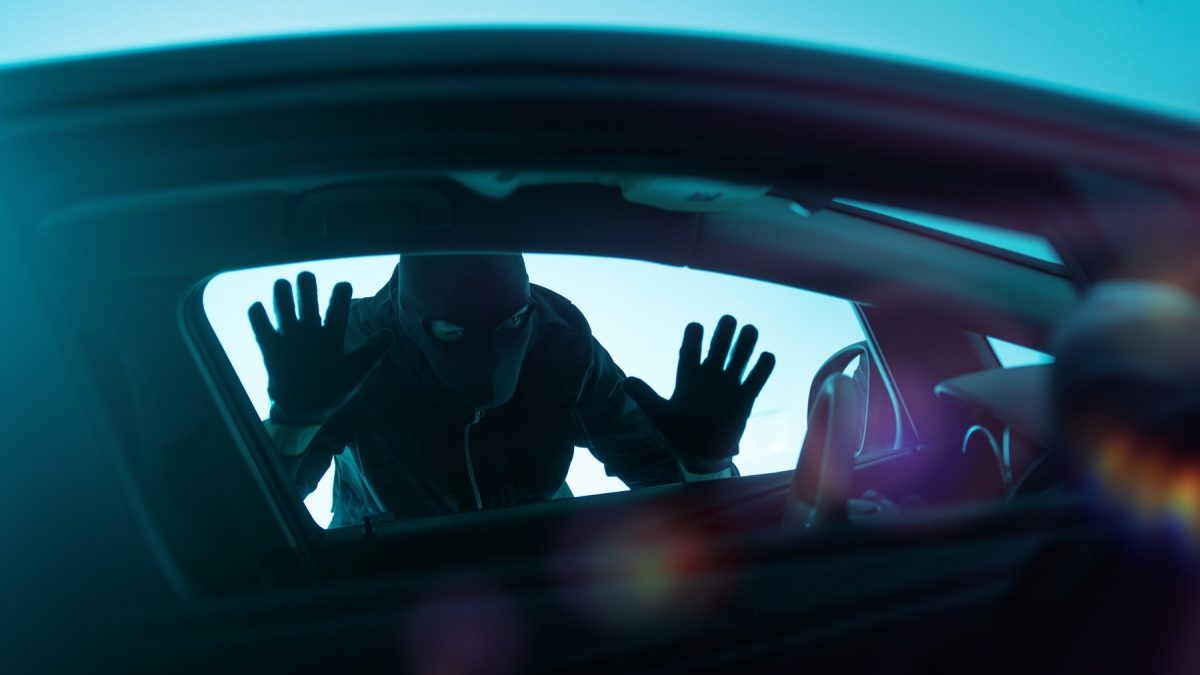 Con este sencillo truco los ladrones pueden robar tu coche en segundos