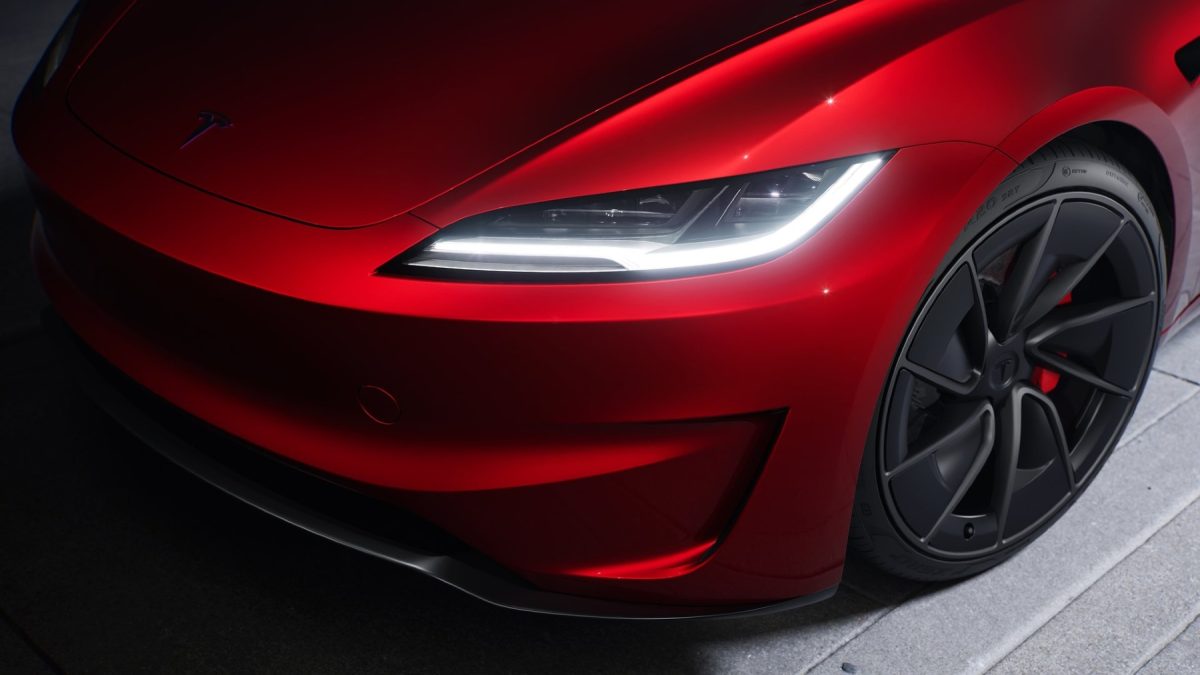 El accesorio que Elon Musk ha olvidado incorporar a los Tesla ahora se puede adquirir en Amazon