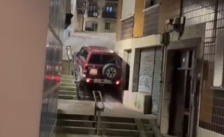 El GPS le llevó por otro lado y acabó subiendo unas escaleras en Bizkaia con su todoterreno: el desenlace es tan inesperado que se volvió viral