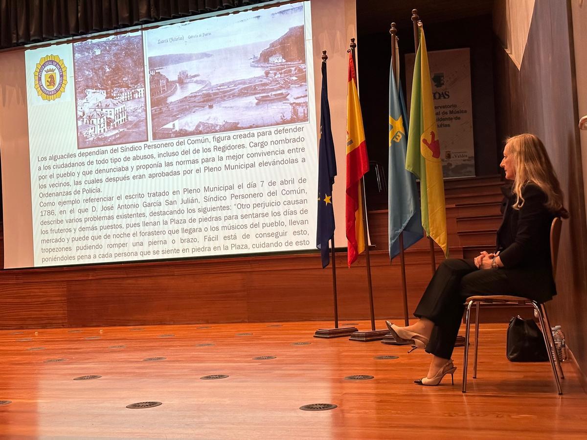 Imagen del vídeo que se presentó durante el acto y que detalla la historia de la Policía Local de Valdés.