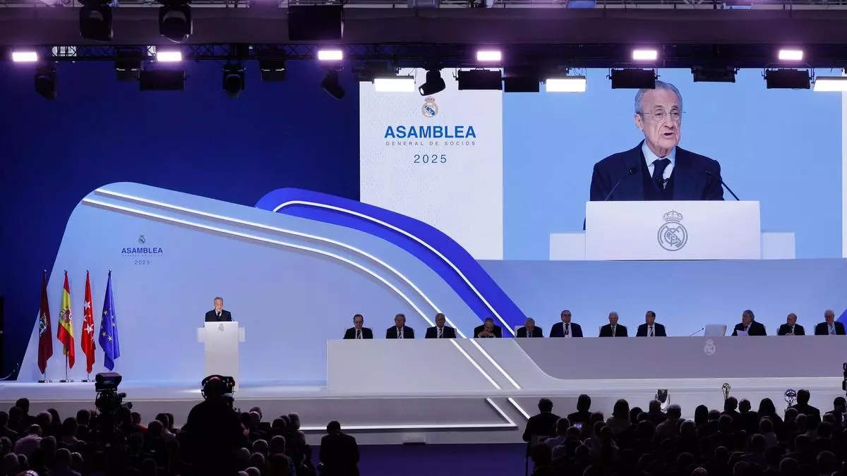 Florentino Pérez: "No es normal que el presidente de LaLiga promocione un partido fuera de España"