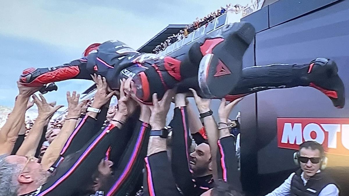 MUNDIAL DE MOTOGP | Aprilia despide 2026 amenazando el reinado de Ducati