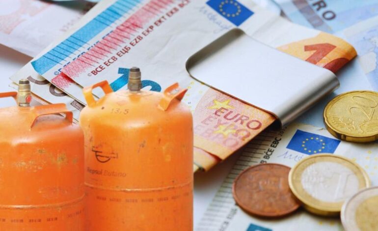 PRECIO BUTANO | Buenas noticias para millones de hogares: la bombona de butano encadena su tercera bajada y se queda en 15,46 euros a partir de hoy