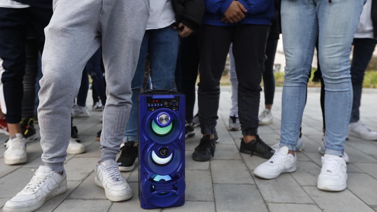 Un grupo de rap prende fuego a inmueble cerca de Lyon mientras grababa un vídeo sin permiso