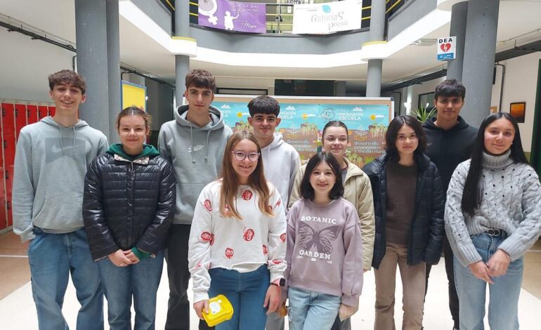 PROYECTO EDUCATIVO VEGADEO | Los estudiantes que disfrutan del Foro Comunicación y Escuela lo tienen claro: «Es una oportunidad increíble»