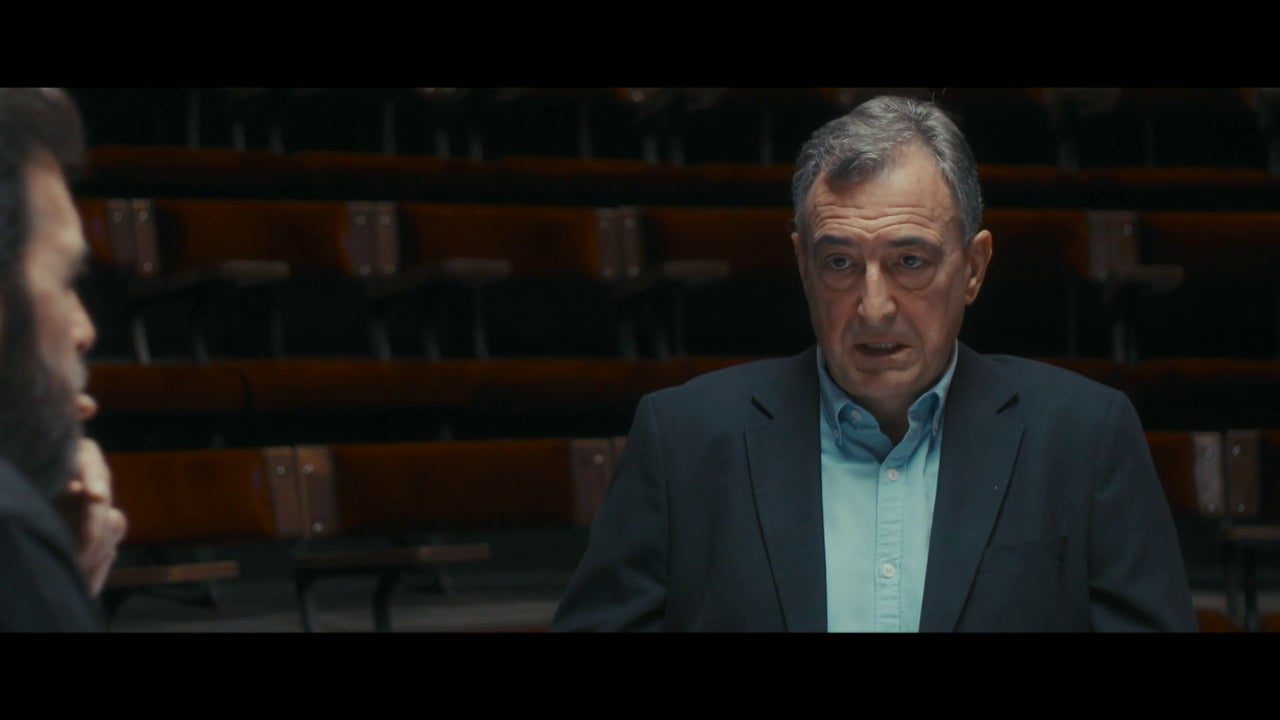 No quiere salir de un papel que es el que seguía su padre, pero con mejores maneras