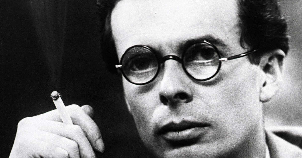 “Las palabras pueden ser como los rayos X, si se emplean adecuadamente atraviesan cualquier cosa”