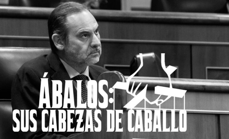 Entre amenazas, filtraciones y ‘cabezas de caballo’, Ábalos construye su propia estrategia de defensa