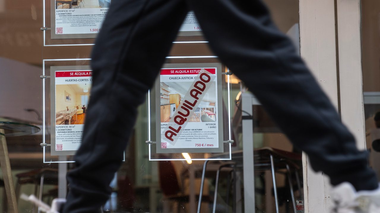 Las cláusulas imprescindibles que debes firmar siempre en tu contrato de alquiler