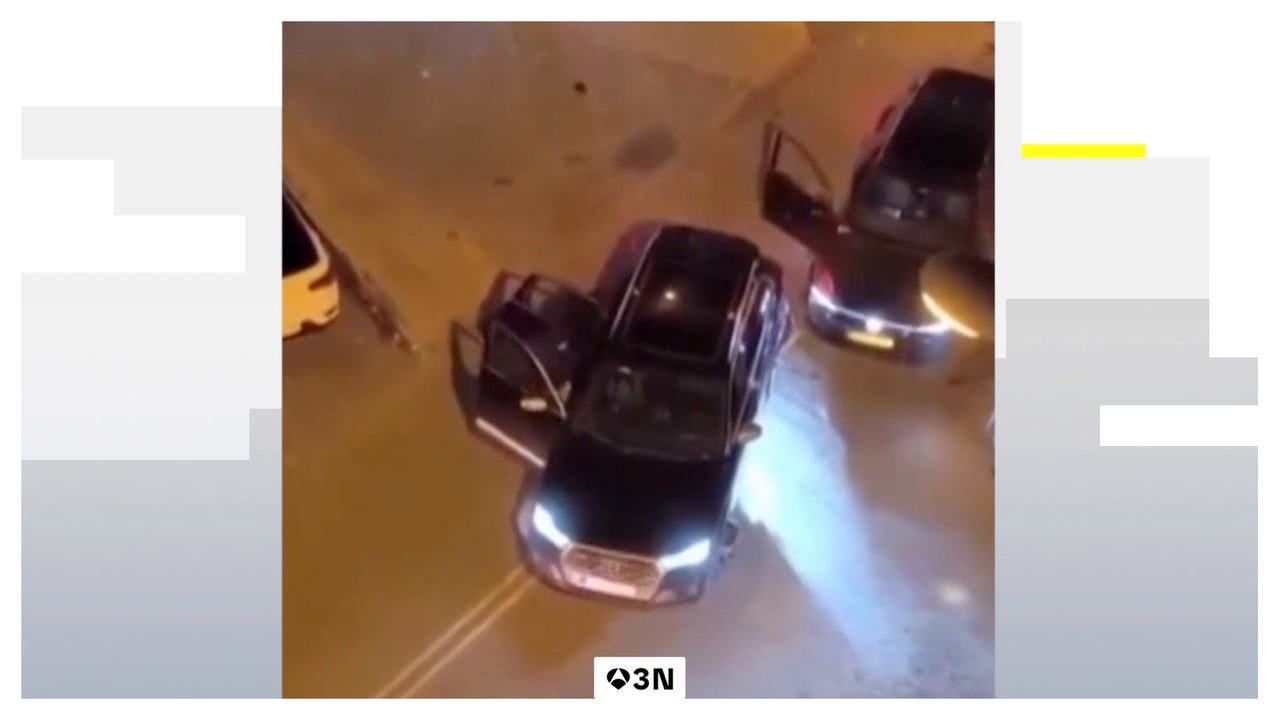 Se liaron a tiros y el coche quedó destrozado