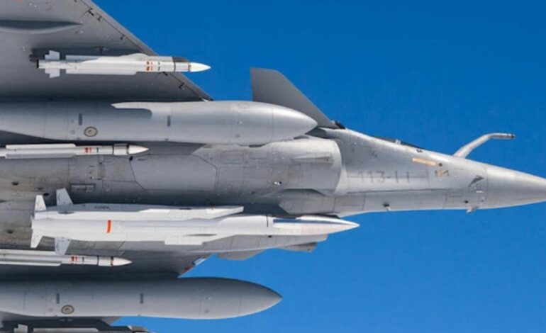 Ucrania comprará a Francia una flota de cien aviones de combate Rafale