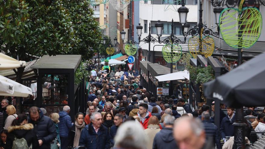 Gascona celebra su amagüestu con mil kilos de castañas, mil litros de sidra dulce y un lleno total